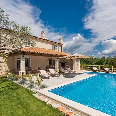 Villa-Osmium Smoljanci Екстериор снимка