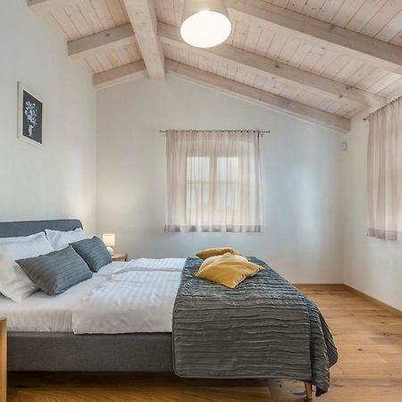 Villa-Osmium Smoljanci Екстериор снимка