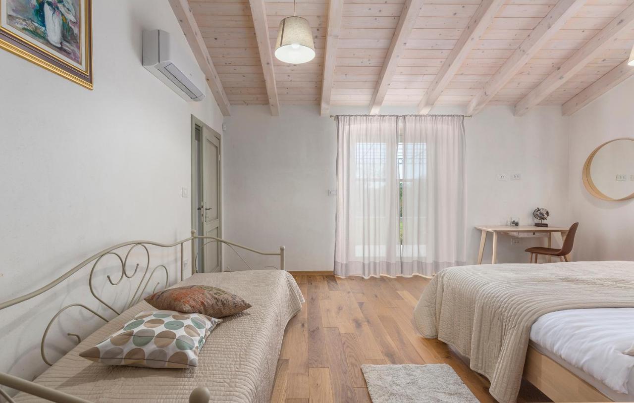 Villa-Osmium Smoljanci Екстериор снимка
