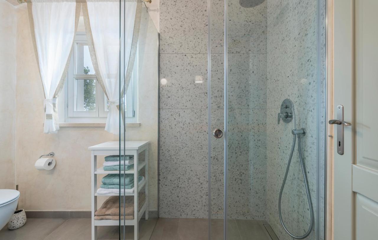 Villa-Osmium Smoljanci Екстериор снимка