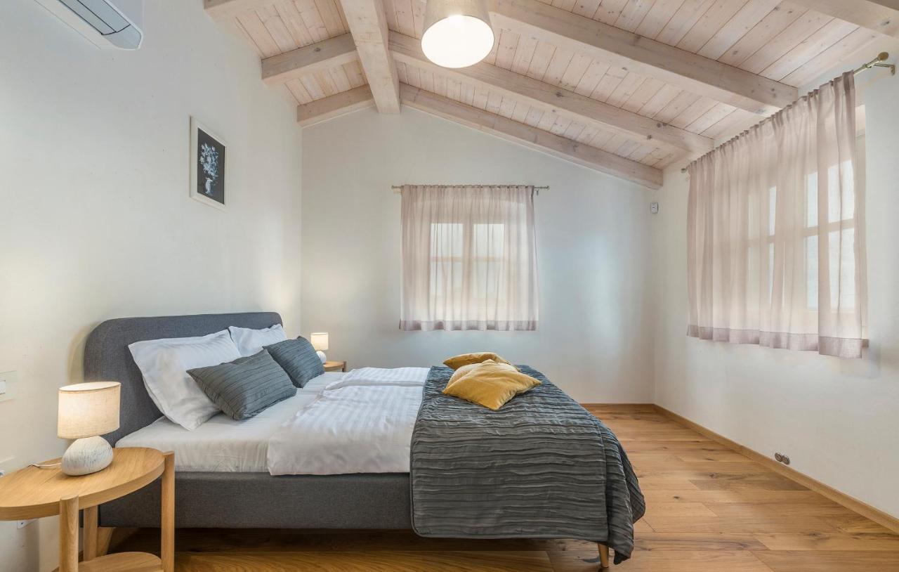 Villa-Osmium Smoljanci Екстериор снимка